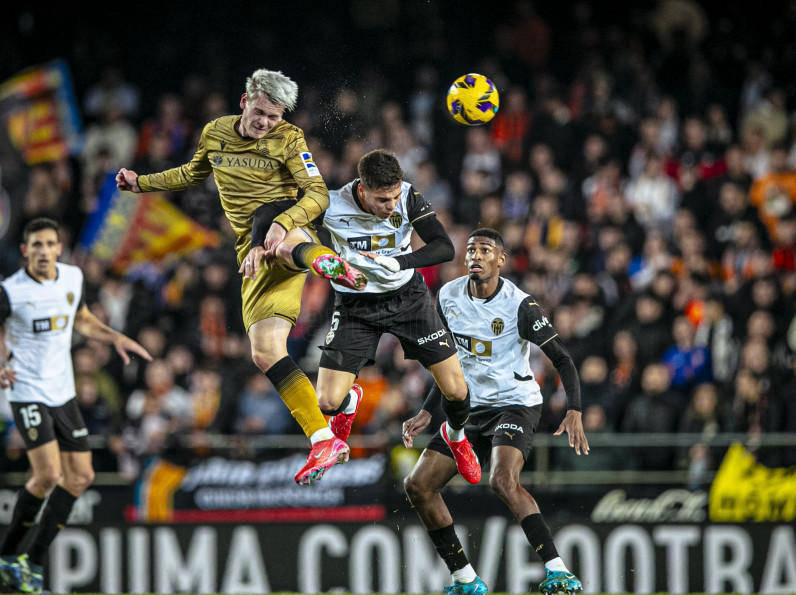 关于拉齐奥客场战胜对手,取得关键胜利的信息 关于拉齐奥客场战胜对手,取得关键胜利的信息