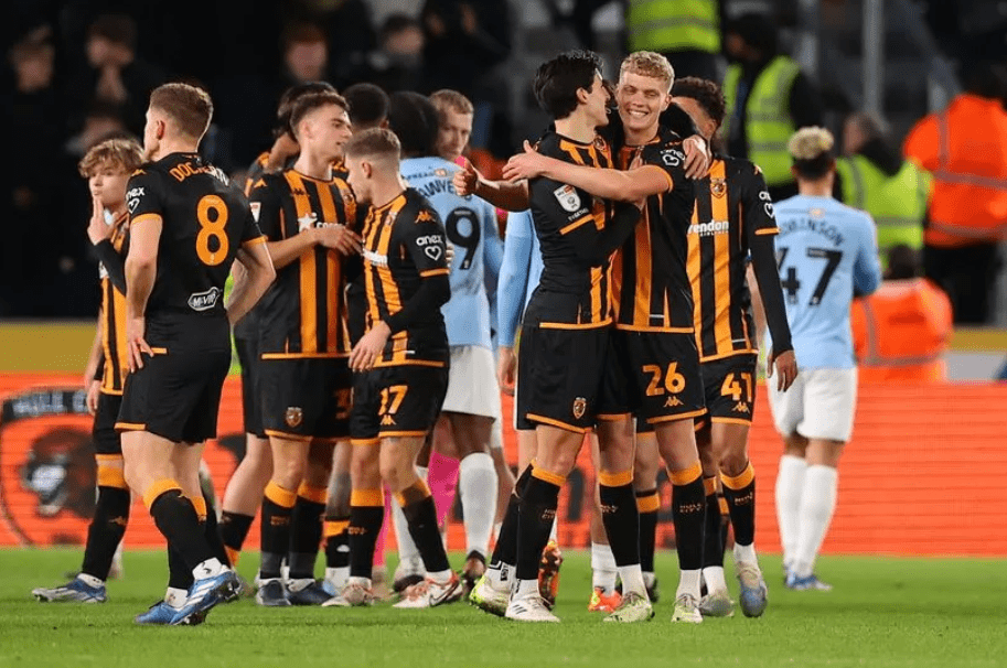 开云体育下载-华盛顿早稻帽子戏法，助球队大胜卡迪夫城的简单介绍