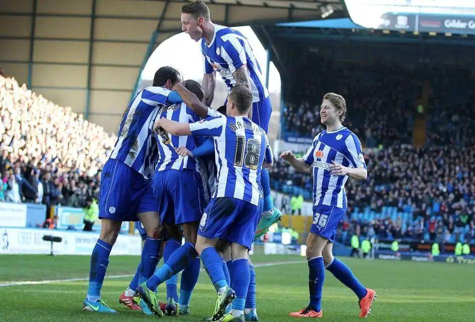 关于诺维奇客场逼平哈德斯菲尔德，保持不败的信息