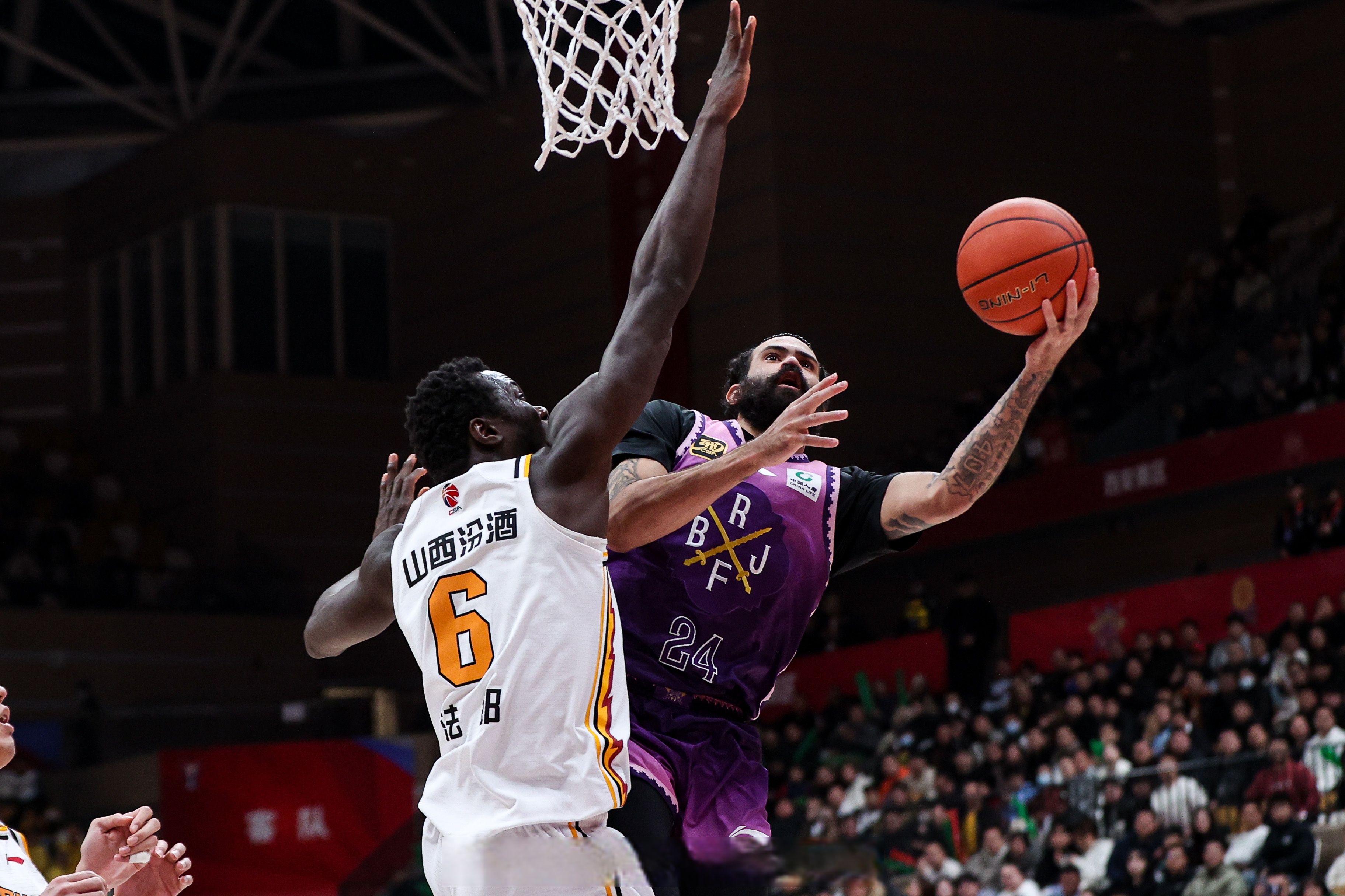 球队关键球员状态良好，备战下一场比赛的简单介绍