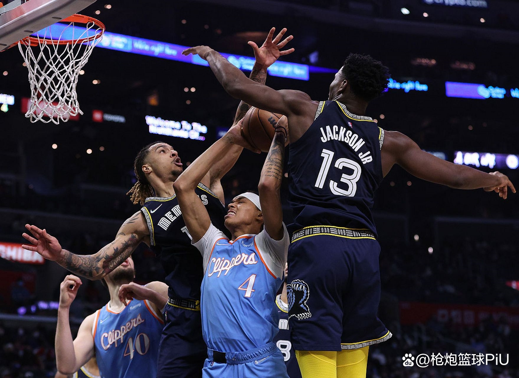 开云APP-灰熊客场不敌老鹰，杰克逊得到分