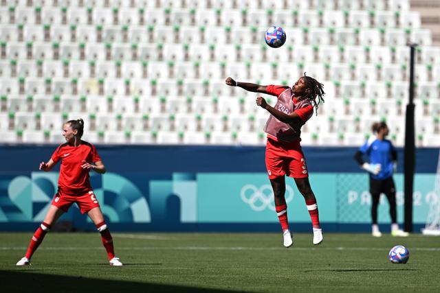 西班牙女队成功击败尼日利亚队