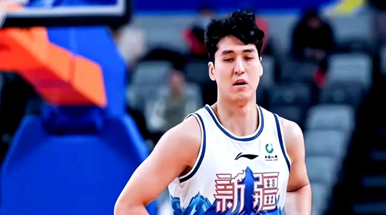 新疆队实现反超,逆风翻盘取得胜利 新疆队实现反超,逆风翻盘取得胜利