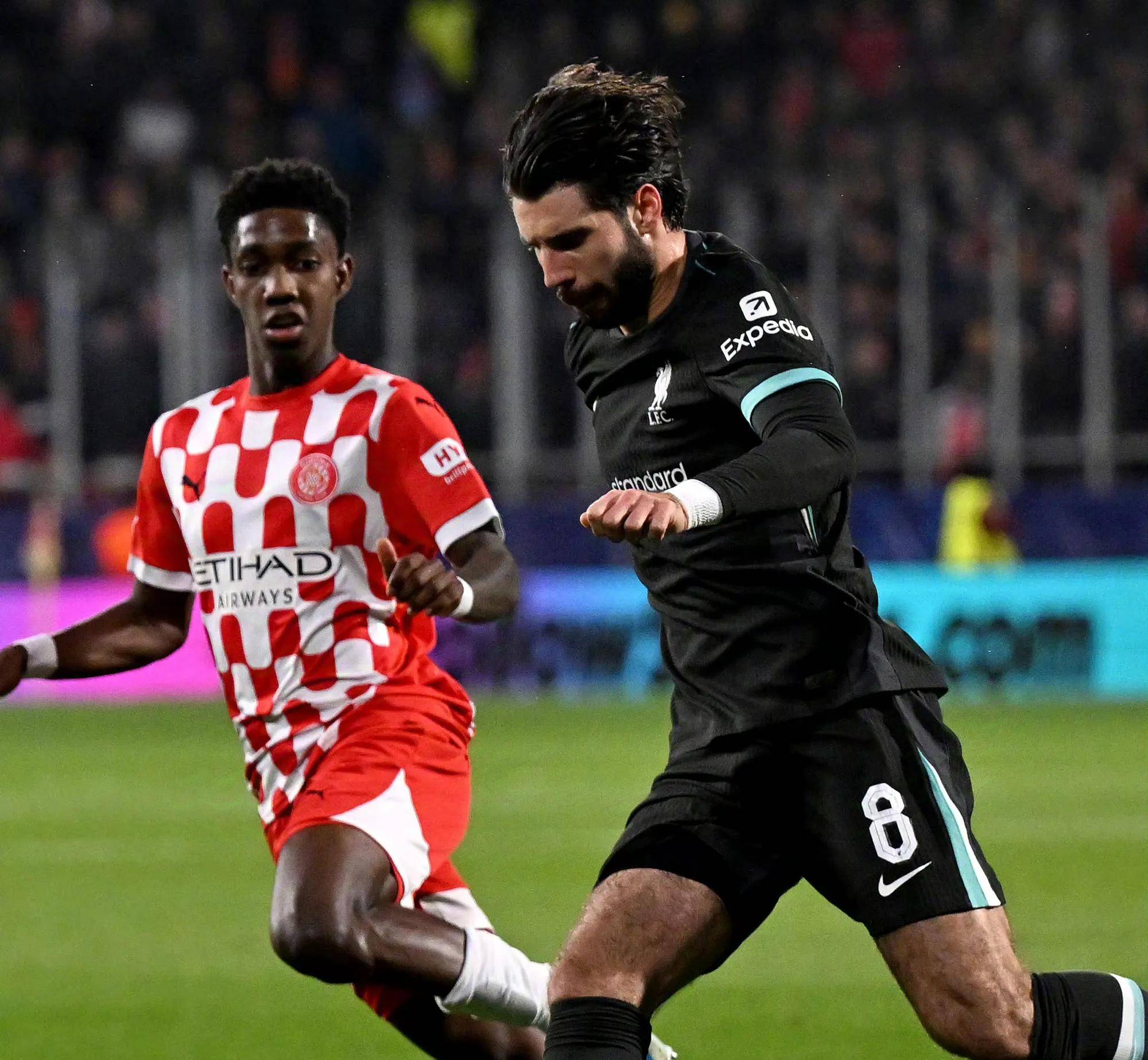 利物浦豪取连胜,领先优势逐渐扩大 利物浦豪取连胜,领先优势逐渐扩大