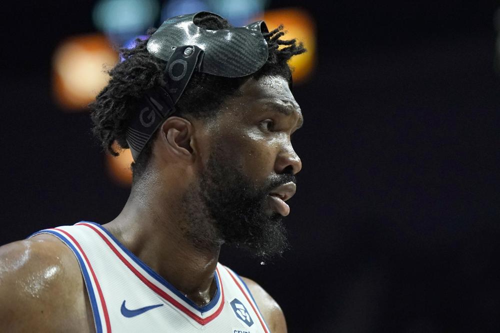 开云体育-人险胜独行侠，恩比德砍下分