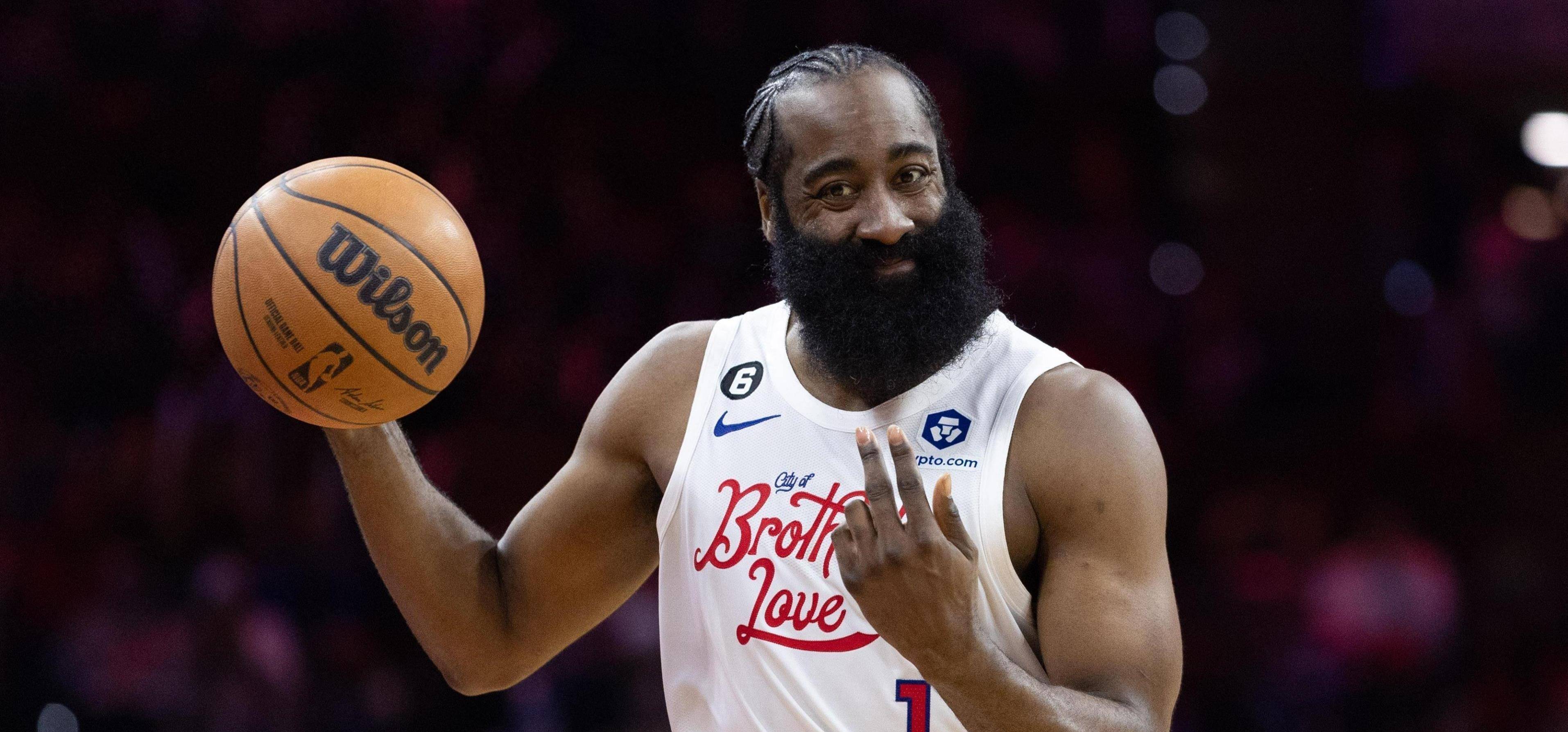 快船全队发威，轻松赢下关键比赛