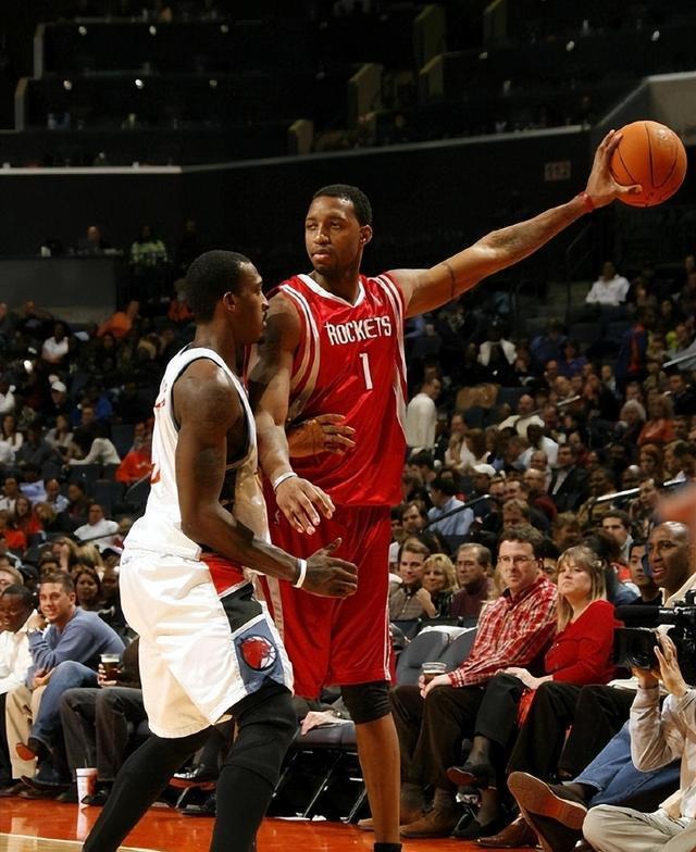 开云体育在线-队员们展现出了超凡的篮球天赋！