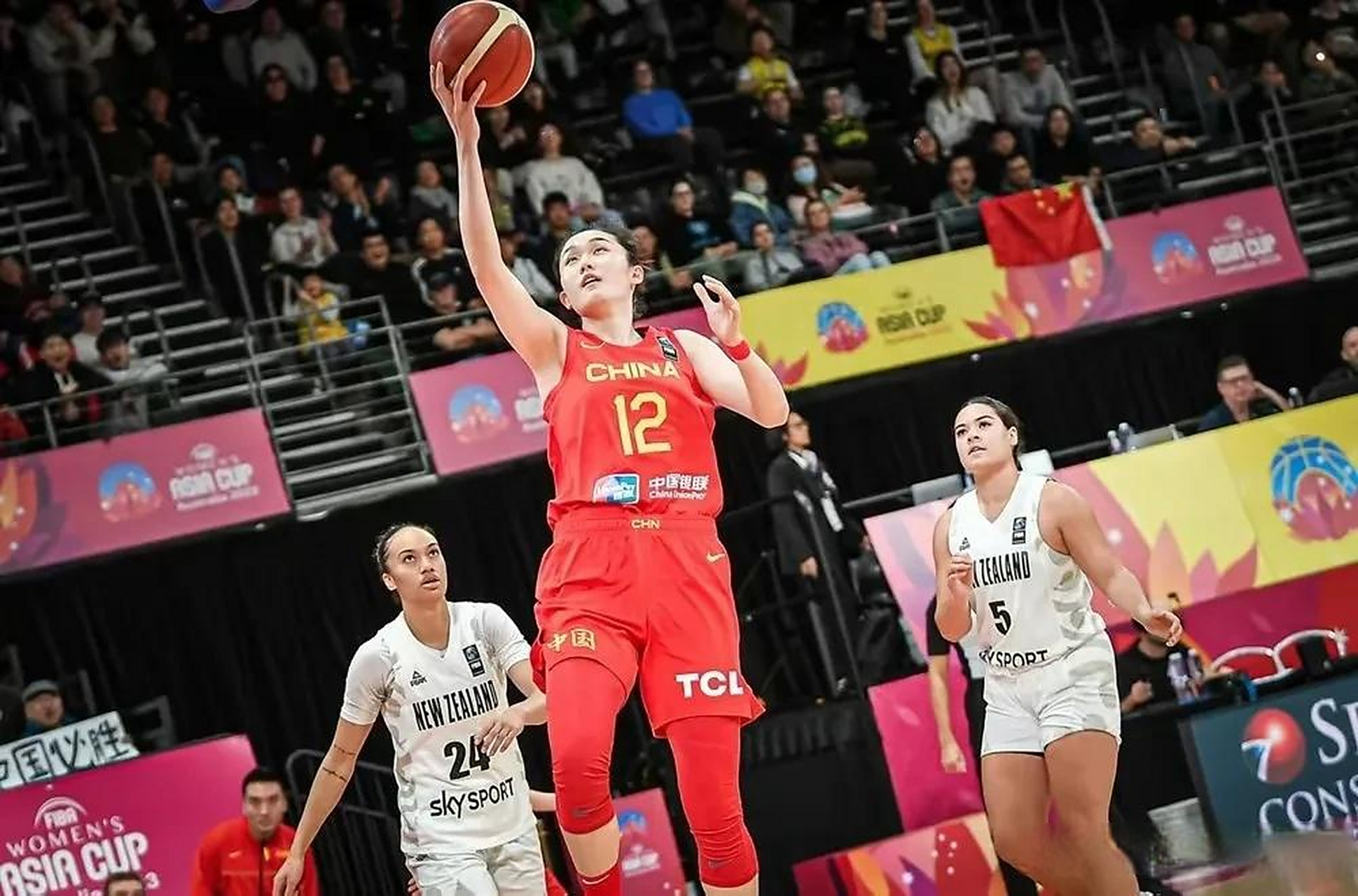 新西兰排球队力压对手,小组赛全胜?的简单介绍 新西兰排球队力压对手,小组赛全胜?的简单介绍