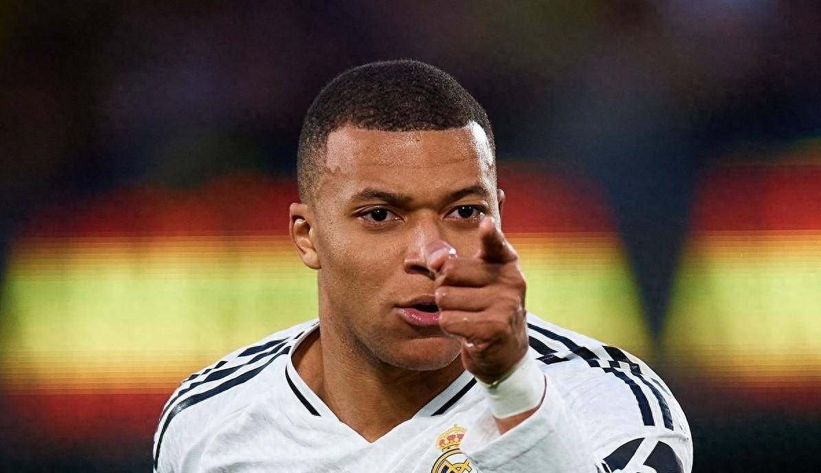 姆巴佩在欧冠中夺冠姆巴佩,赛后采访的简单介绍 姆巴佩在欧冠中夺冠姆巴佩,赛后采访的简单介绍