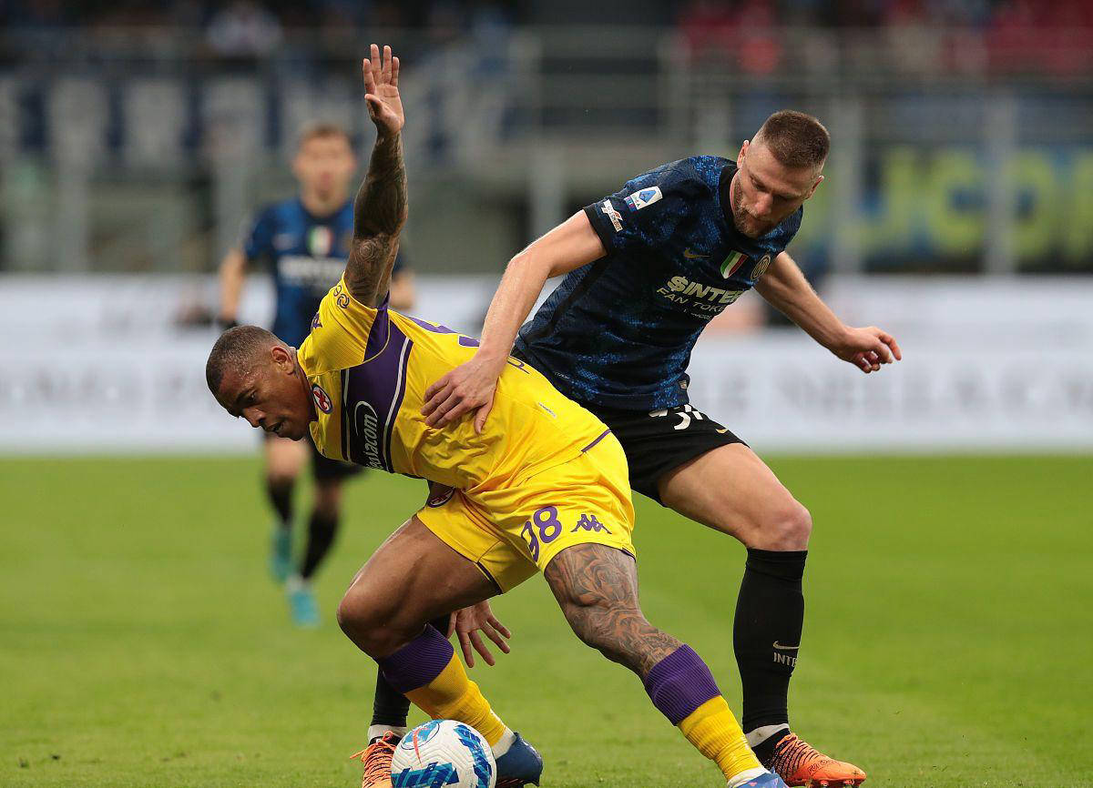 AC米兰客场战平佛罗伦萨,保持不败纪录的简单介绍 AC米兰客场战平佛罗伦萨,保持不败纪录的简单介绍