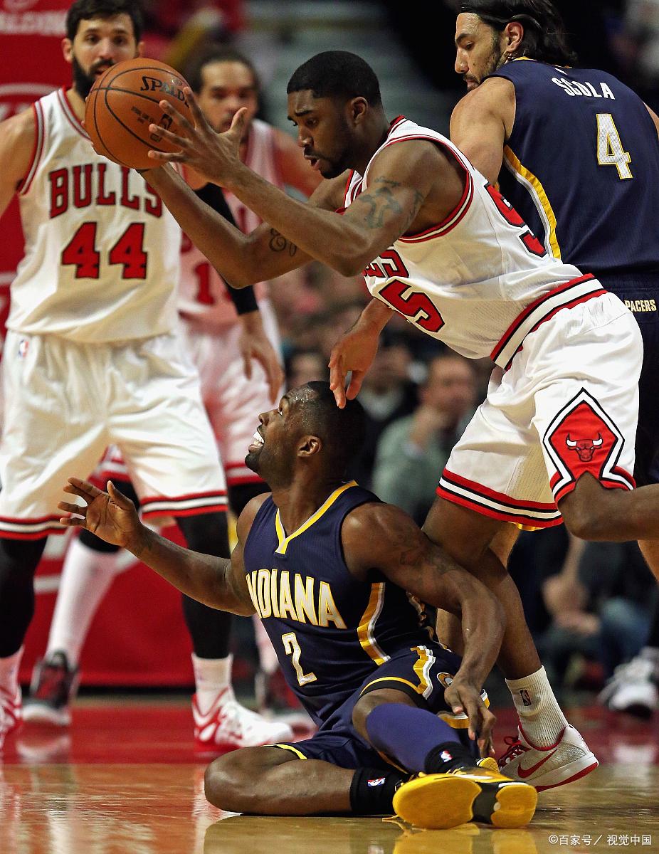 快船队连胜公牛队，晋级总决赛