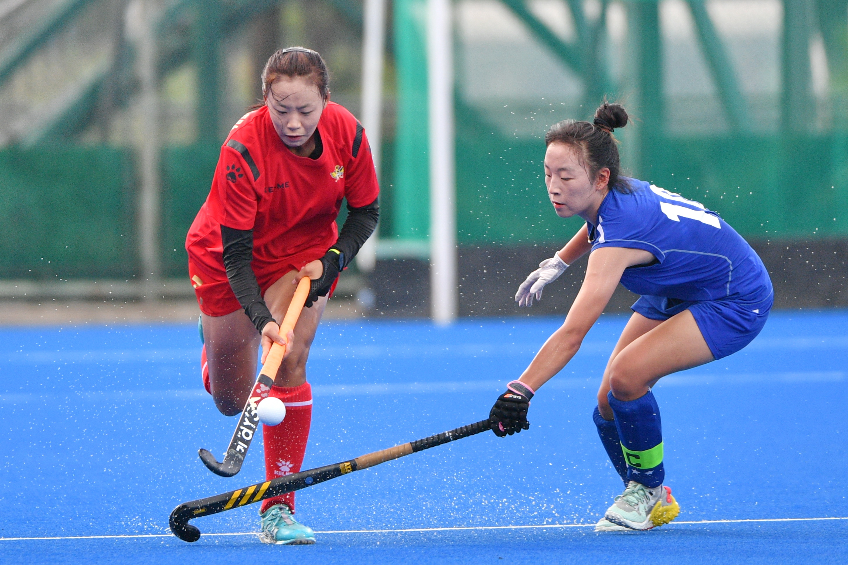 女子曲棍球赛场上创造精彩瞬间 女子曲棍球赛场上创造精彩瞬间