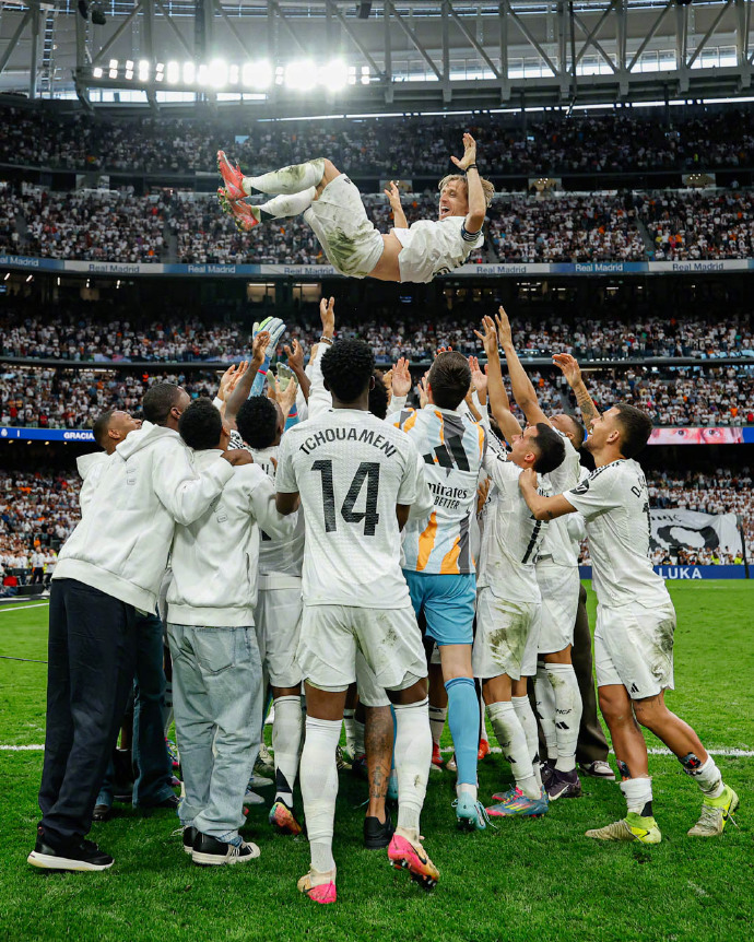 日本绝杀韩国,莫德里奇送出助攻 日本绝杀韩国,莫德里奇送出助攻