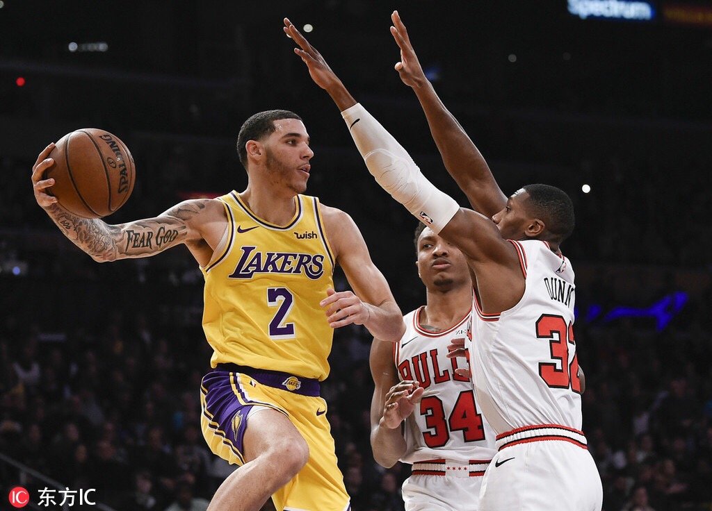 公牛轻取骑士结束两连败 公牛轻取骑士结束两连败