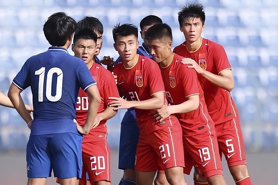 中国队力克泰国队,郑思维高光表现 中国队力克泰国队,郑思维高光表现