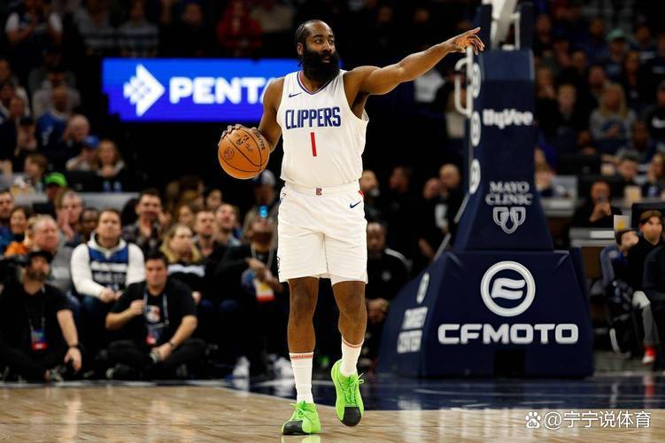 开云体育-新疆队险胜湖人，哈登点燃赛场
