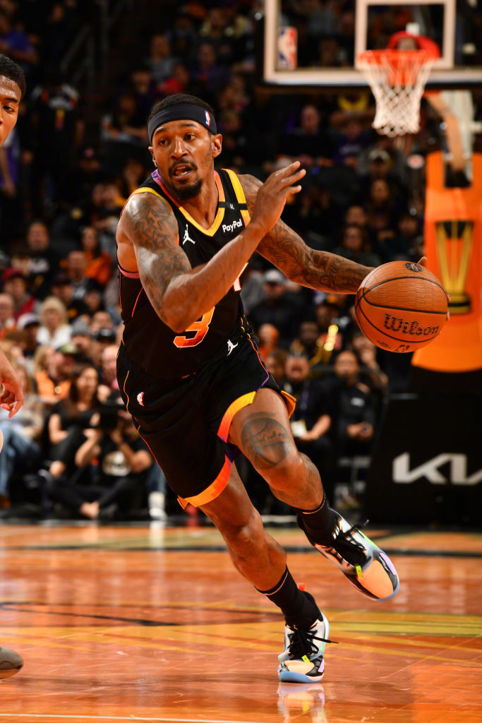 开云体育中国-太阳险胜热火，浓眉哥带队取胜