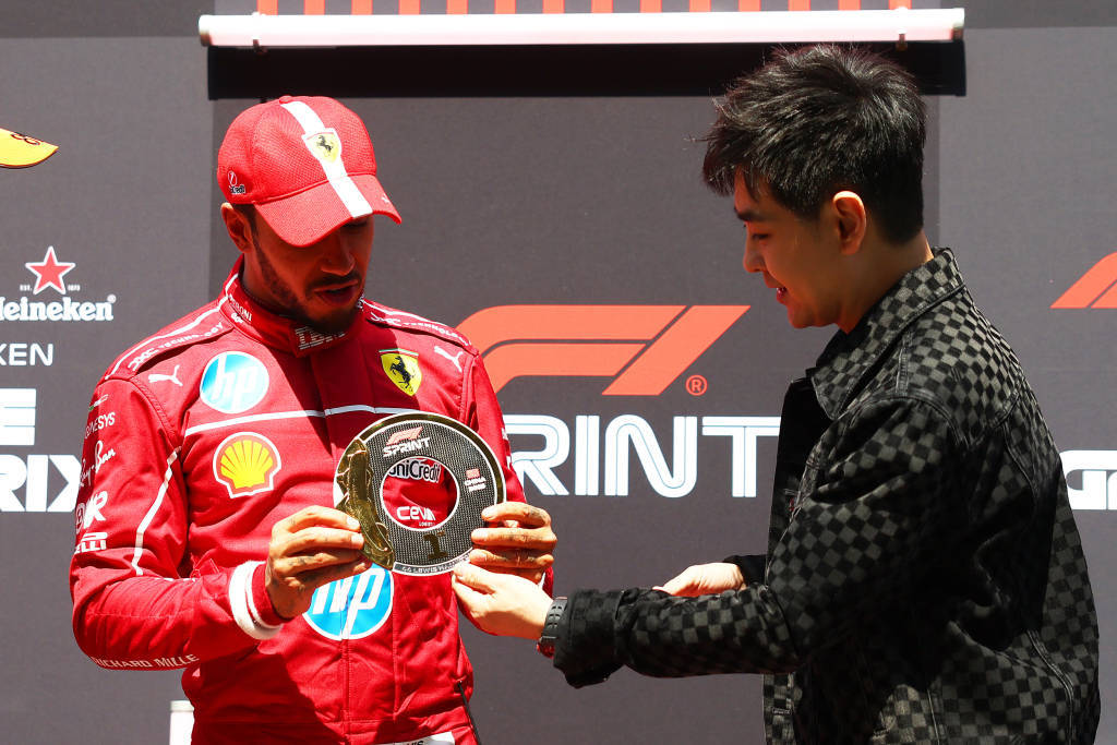 开云体育-红牛车队轻取威廉姆斯，汉密尔顿状态火热