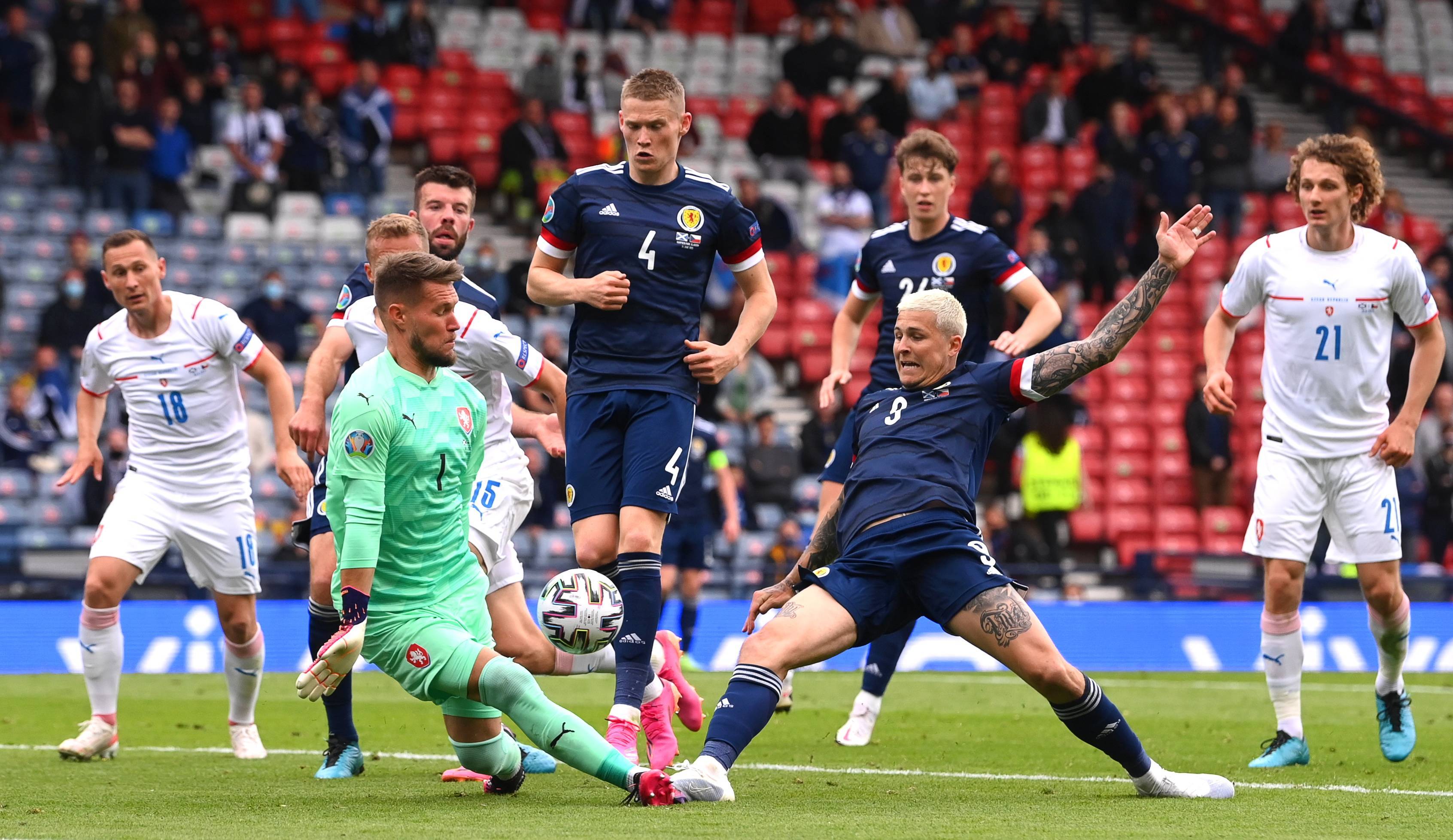 欧预赛：以色列队击败苏格兰，小组出线形势一览无遗