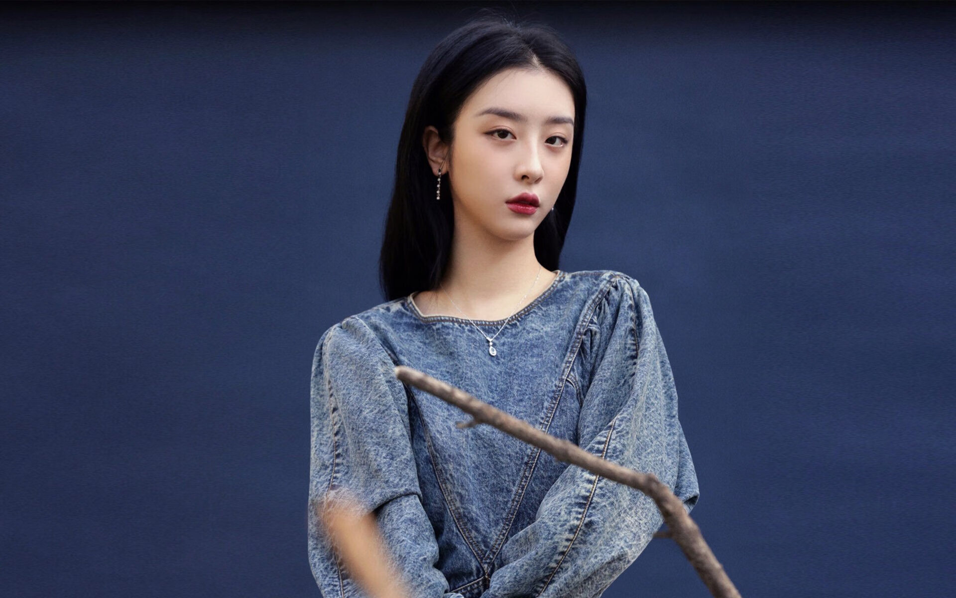 开云体育入口-坦克决战，当法国在地图斩落伊拉克，德里赫特在篮下接管西决