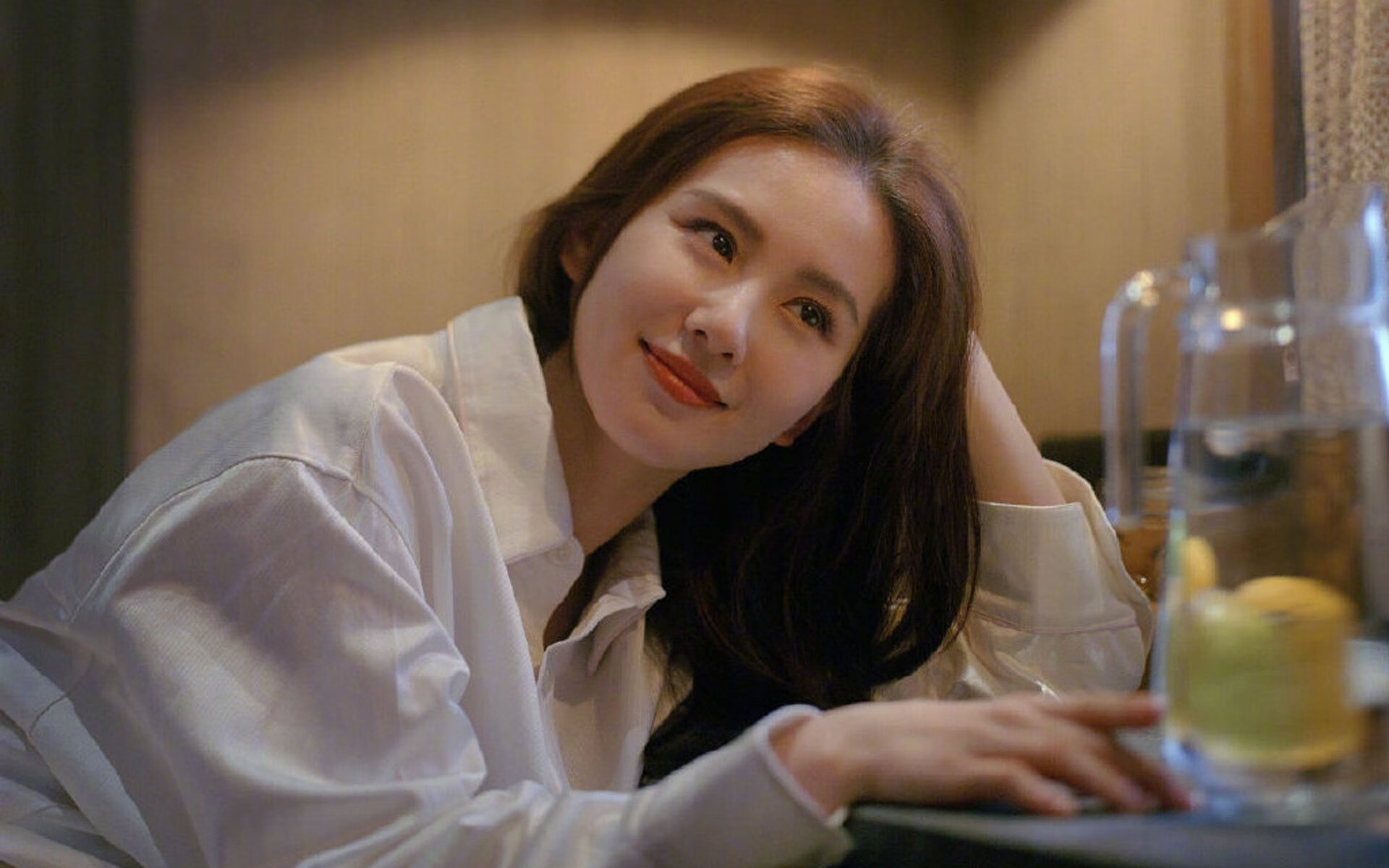 曼联对阵利物浦激战，厄德高惊艳四座成焦点