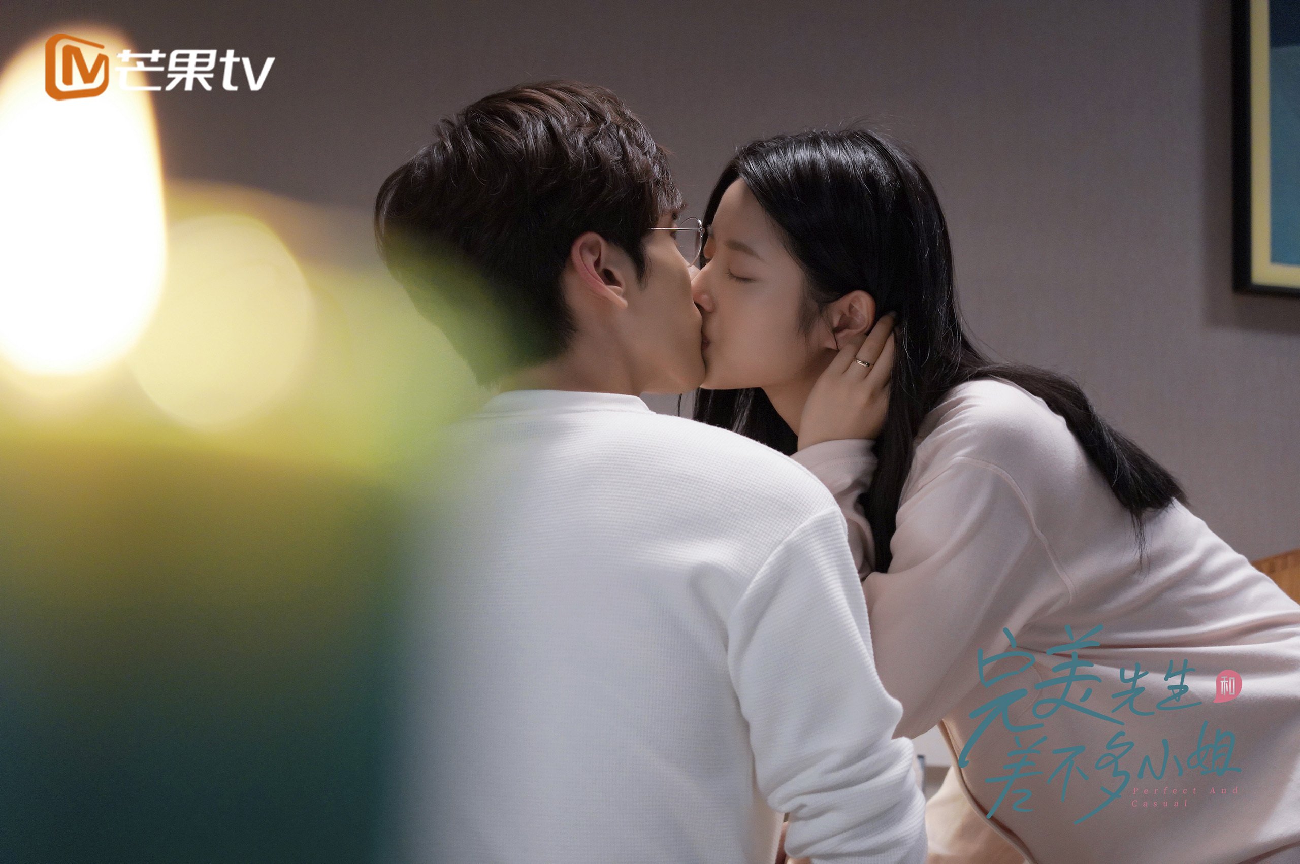 亚洲铁闸闪耀欧洲！金玟哉展现巨星价值，冰岛用寒冰淬炼提前终结悬念，几内亚独木难支