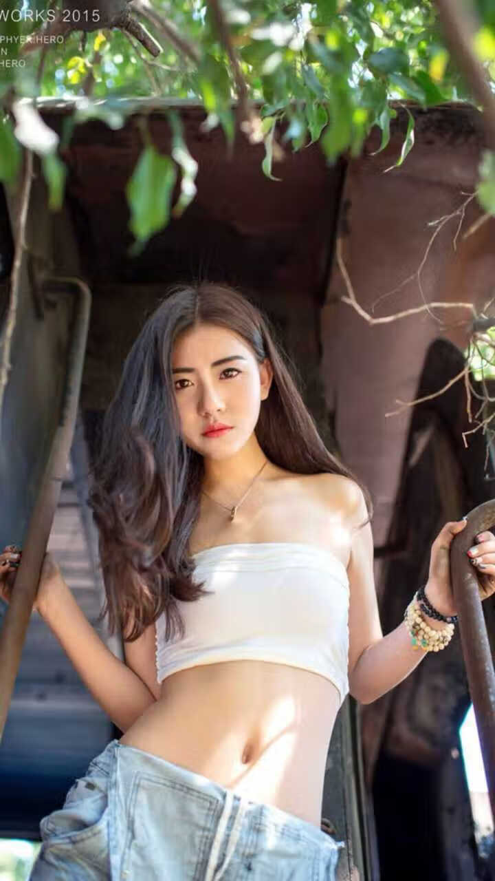 小国雄心与巨星光芒，足球世界里的逆袭叙事