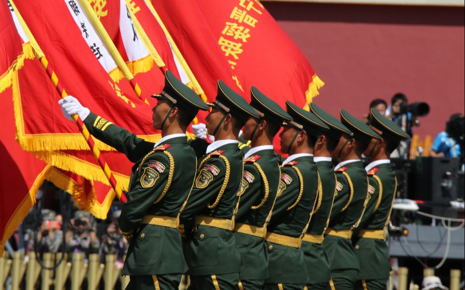 童话与奇迹的碰撞，托纳利导演逆转，替补奇兵一剑封喉，丹麦险胜哥斯达黎加
